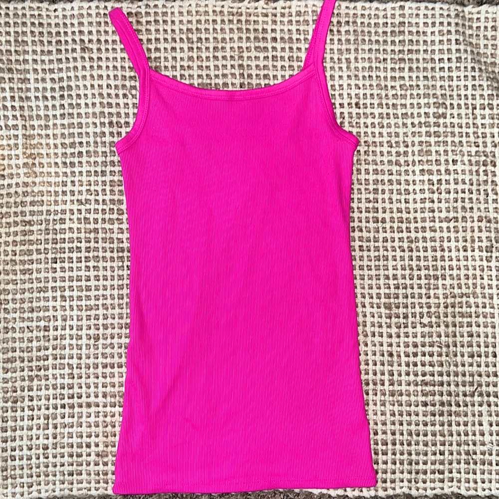 Brand: No Boundaries, Size: Women’s XS-S, Color: Hot Pink